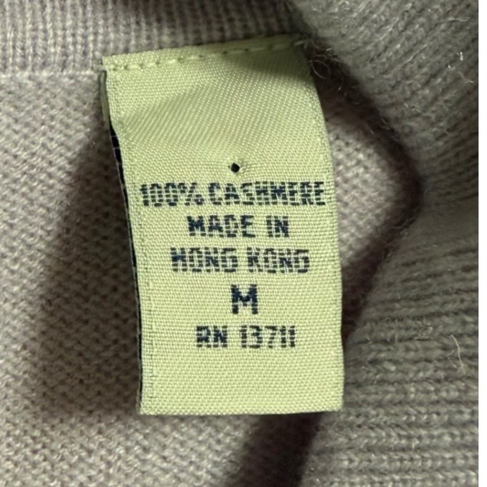 Lord & Taylor Lavender 100% Cashmere Polo V-Neck Sweater Womens Medium RN 13711 - Picture 6 of 7